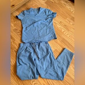Ceil blue fabletics scrubs